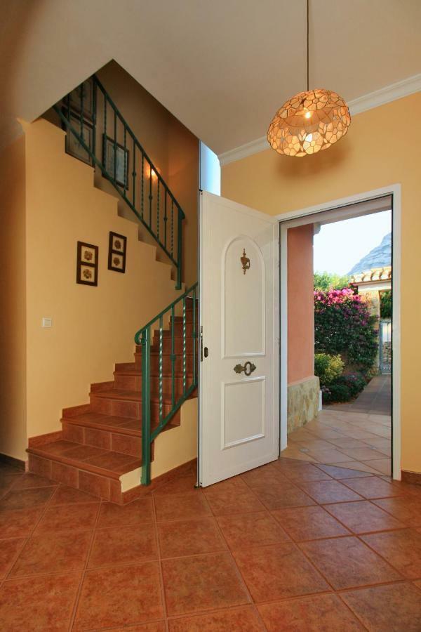 Villa Cuatro Soles By Family Homes دينايا المظهر الخارجي الصورة