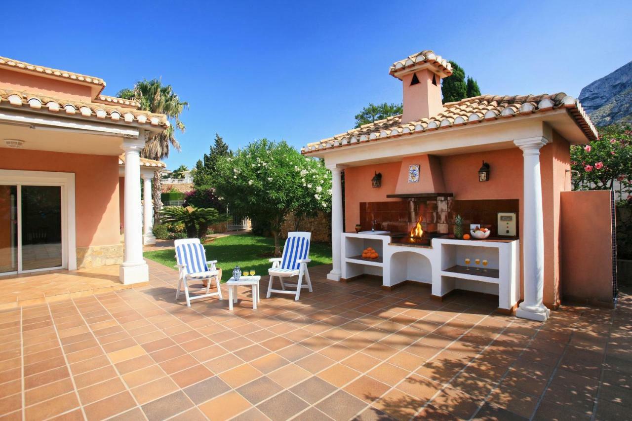 Villa Cuatro Soles By Family Homes دينايا المظهر الخارجي الصورة